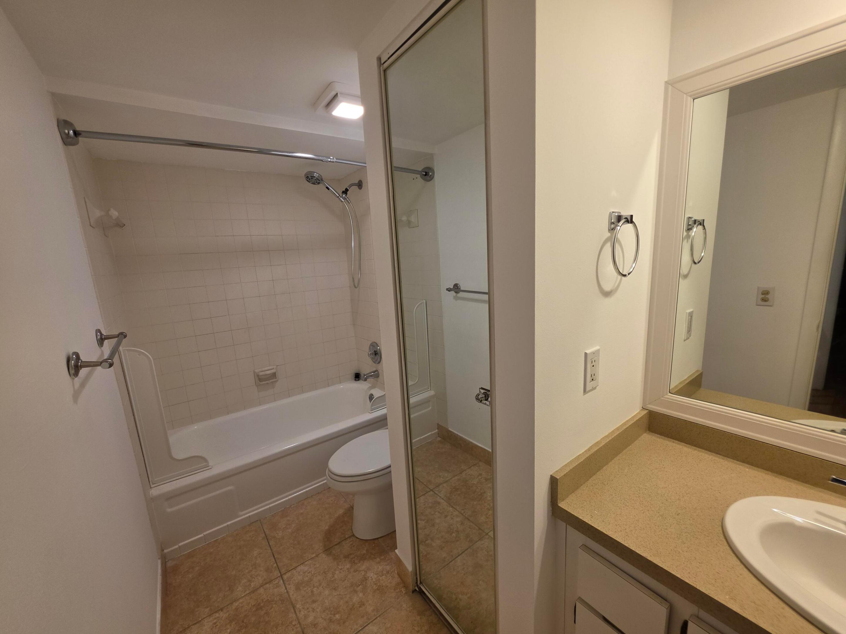 708 7th Lane Property Photo 28