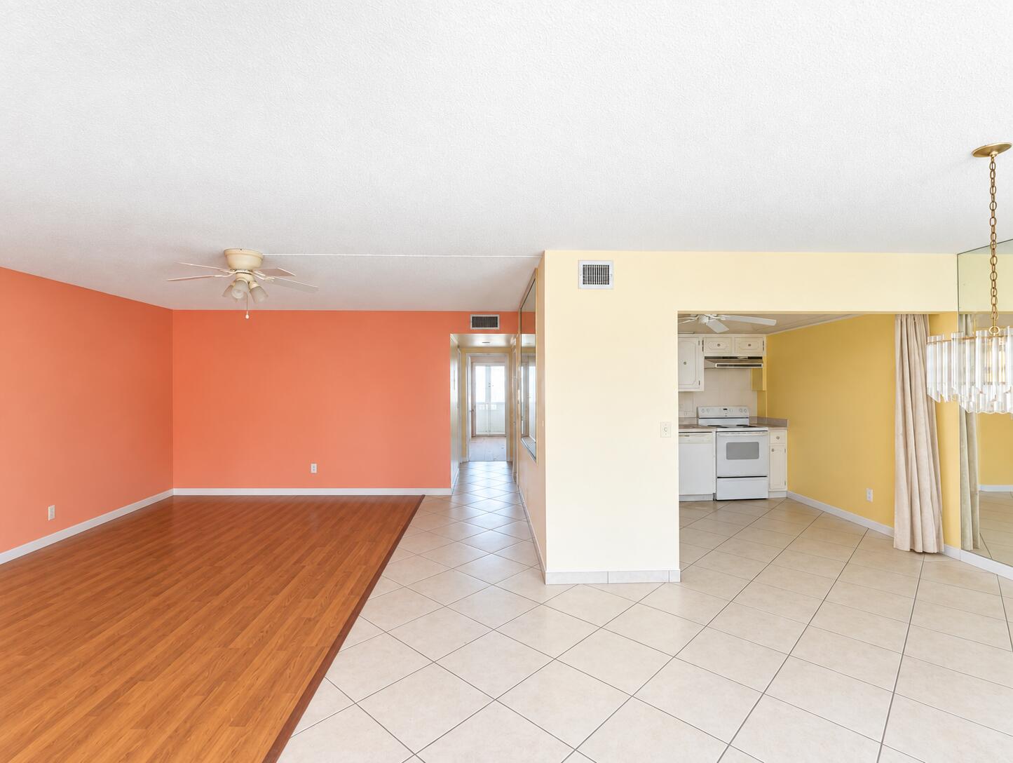 205 Wellington M Property Photo 1