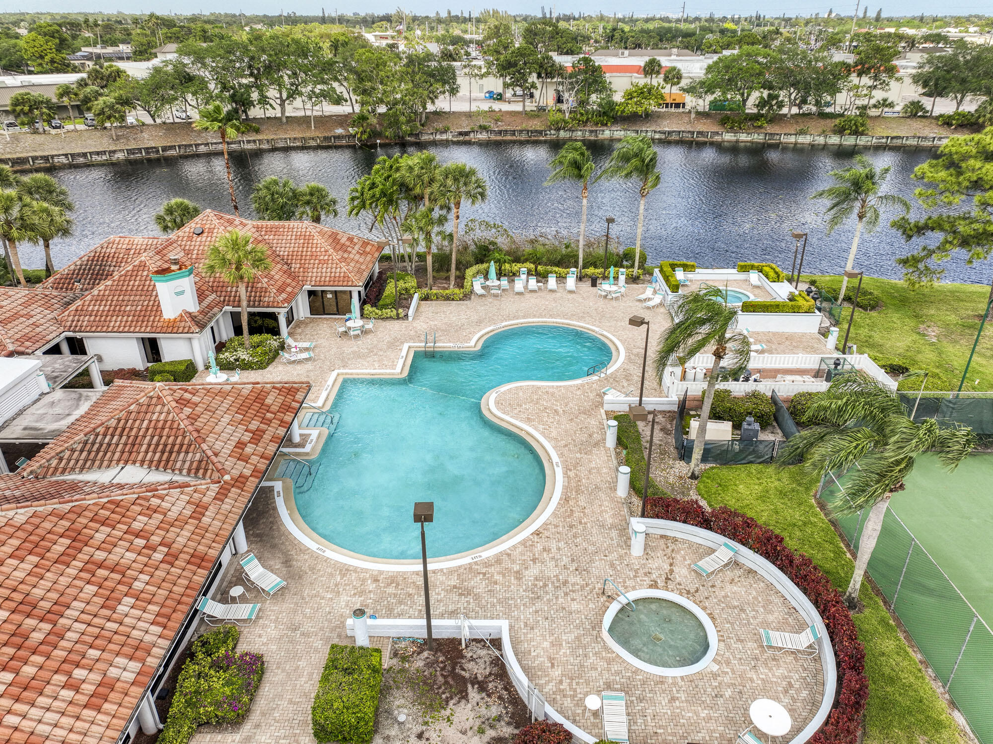 109 Landings Boulevard Property Photo 32