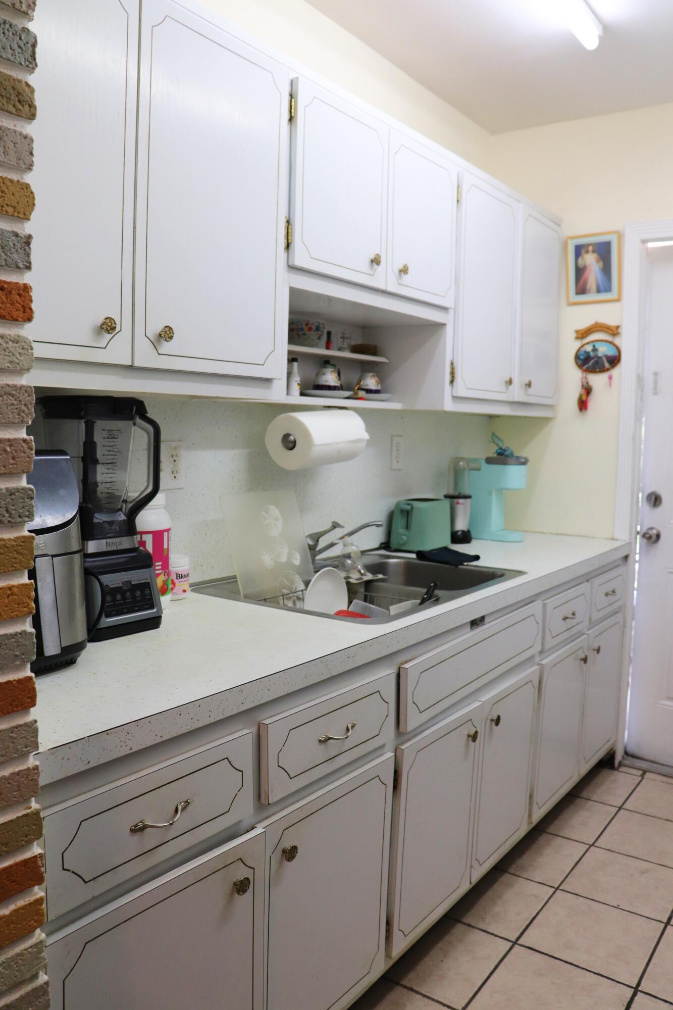 20500 Nw 7th Avenue 8 Property Photo 5