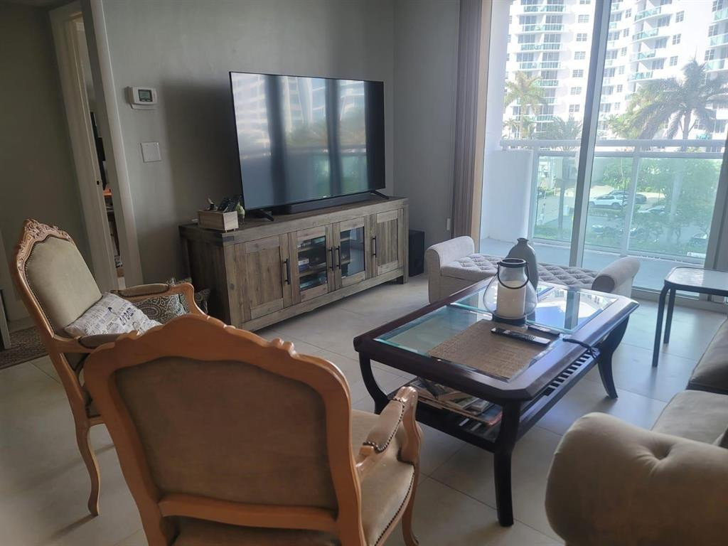 3000 S Ocean Drive 302 Property Photo 6