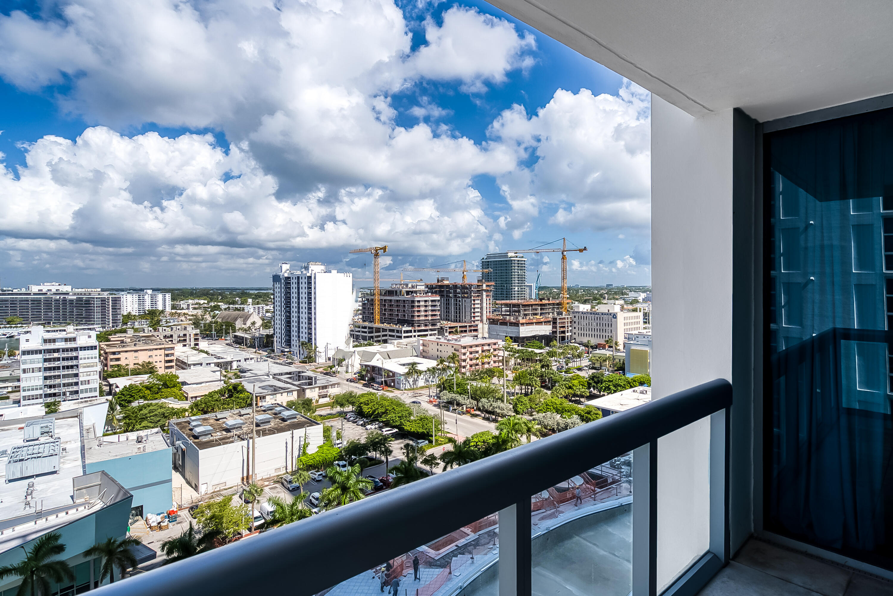 6899 Collins Avenue 1409 Property Photo 39