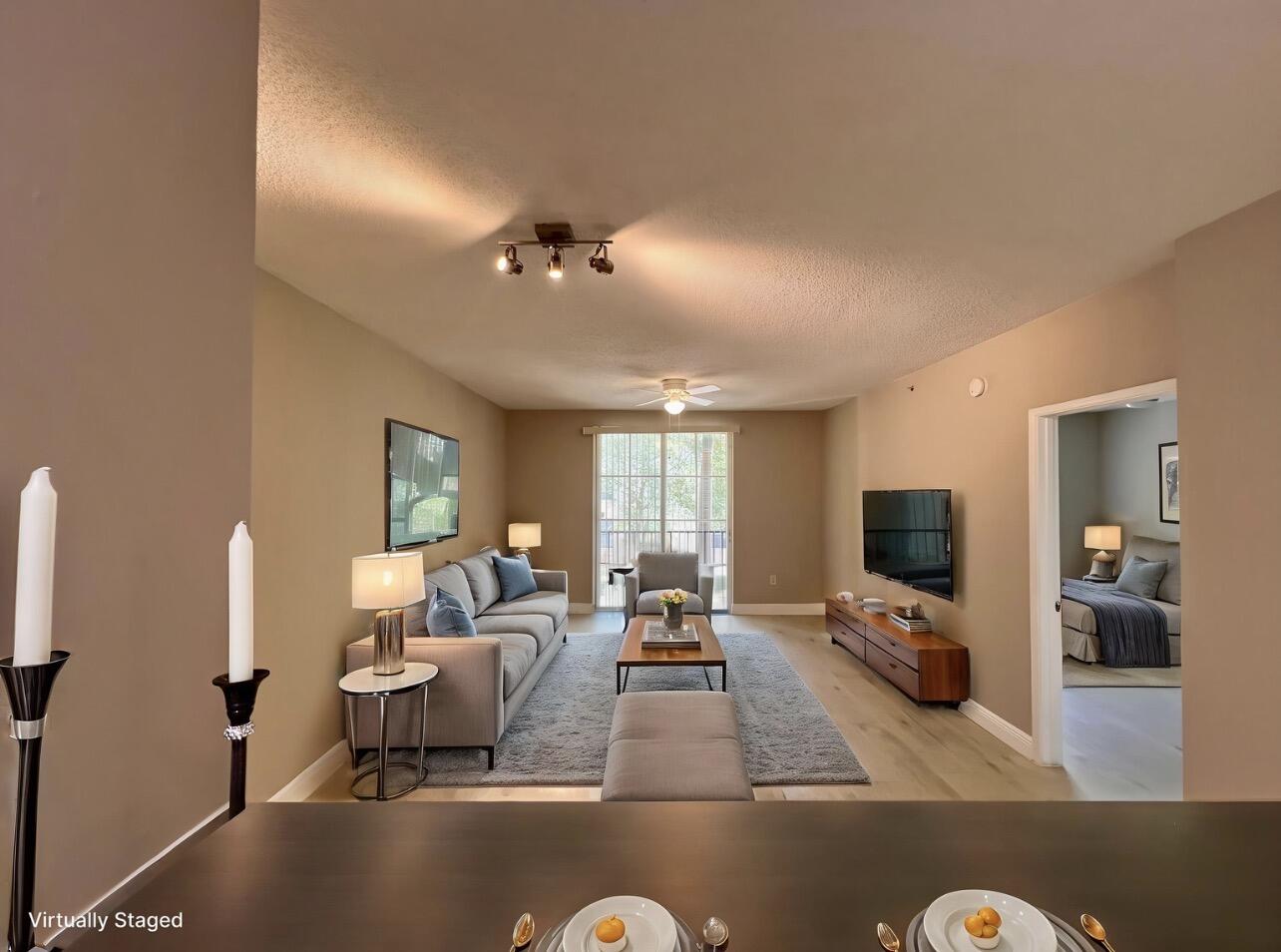 630 S Sapodilla Avenue 204 Property Photo 3