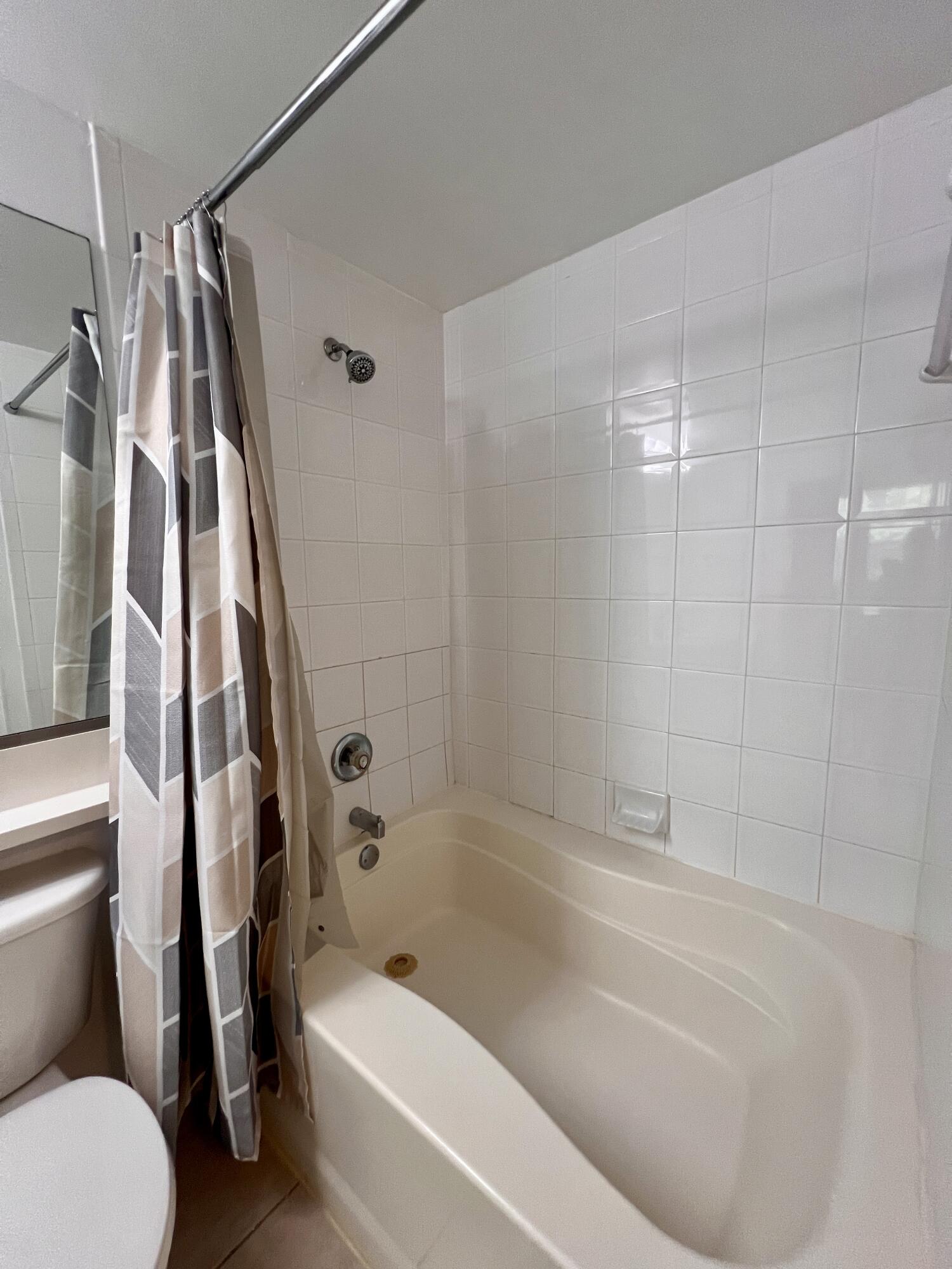 630 S Sapodilla Avenue 204 Property Photo 12