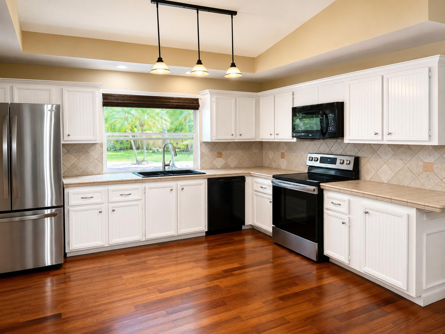 B26050312 Property Photo 4