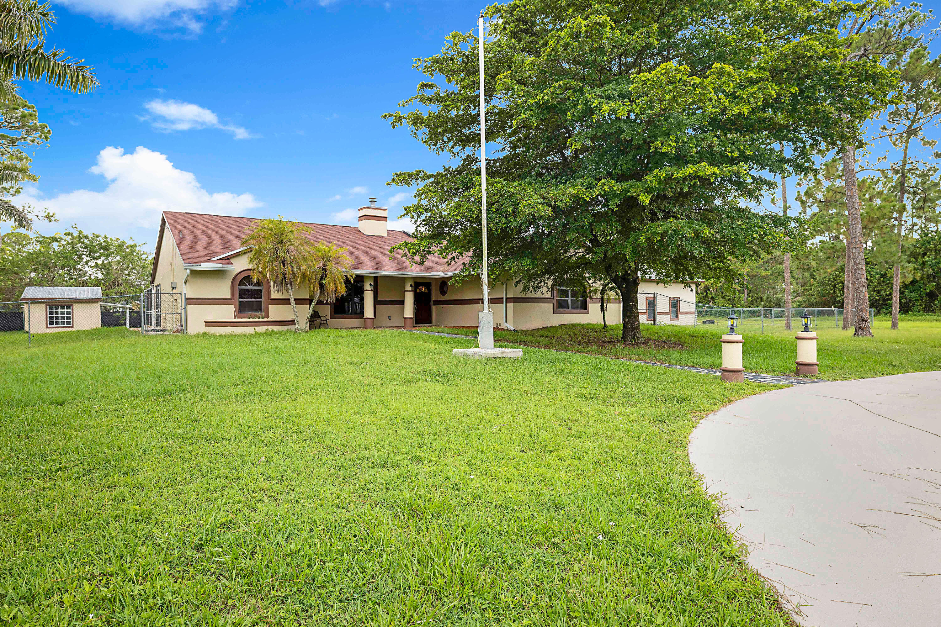 17298 66th Court N Property Photo 1