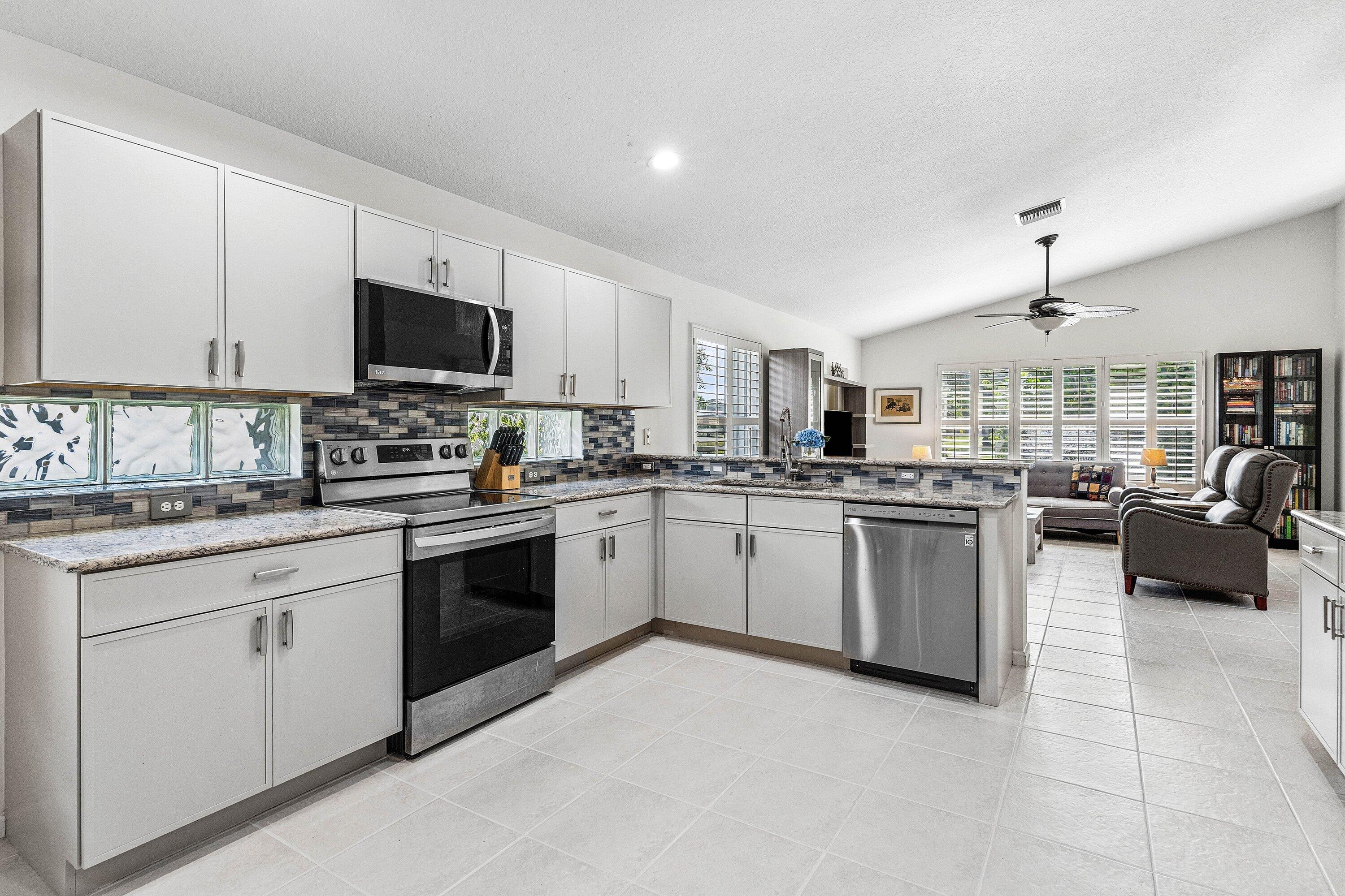 11355 Barca Boulevard Property Photo 11