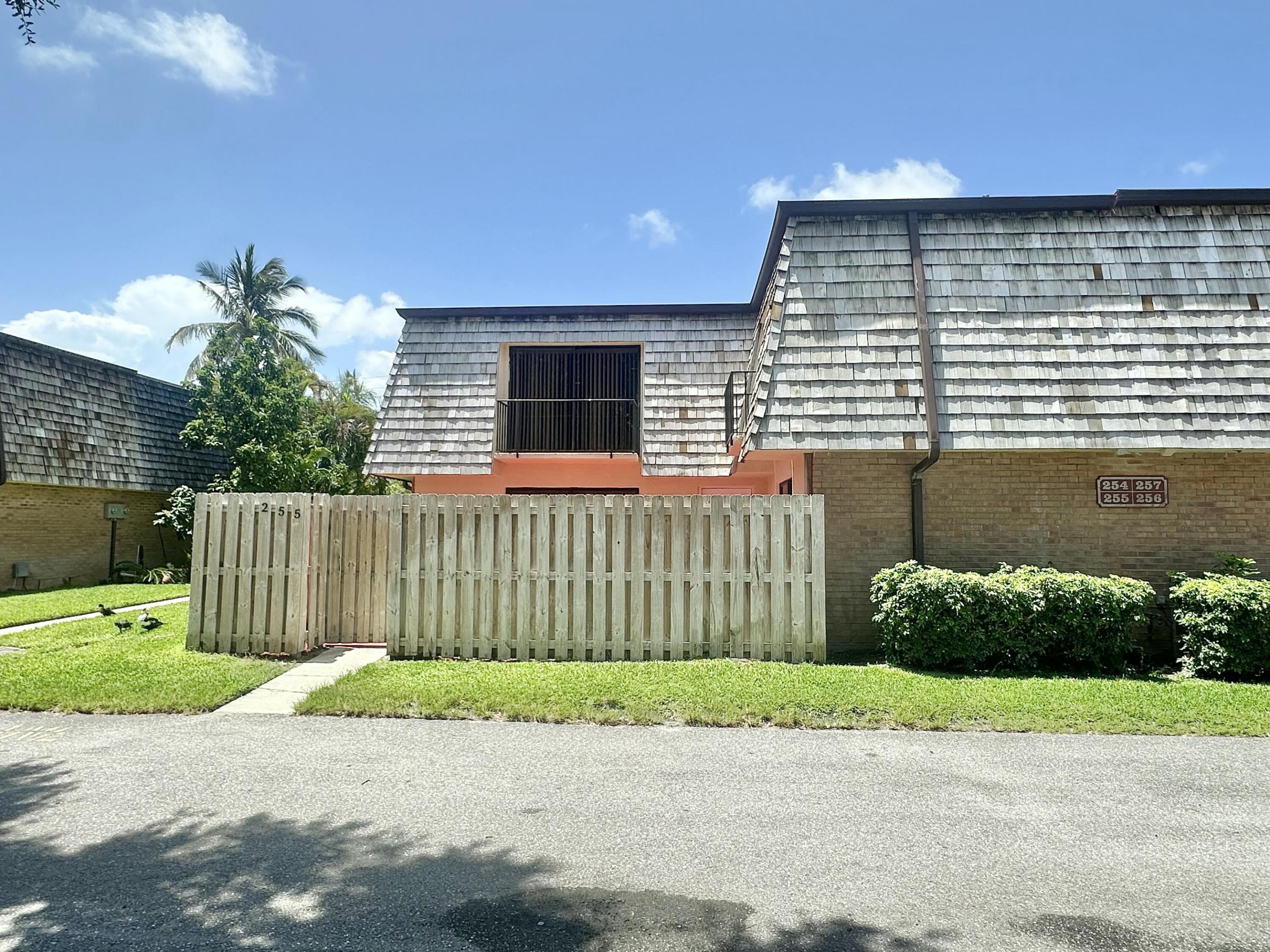 255 Lake Arbor Drive Property Photo 1