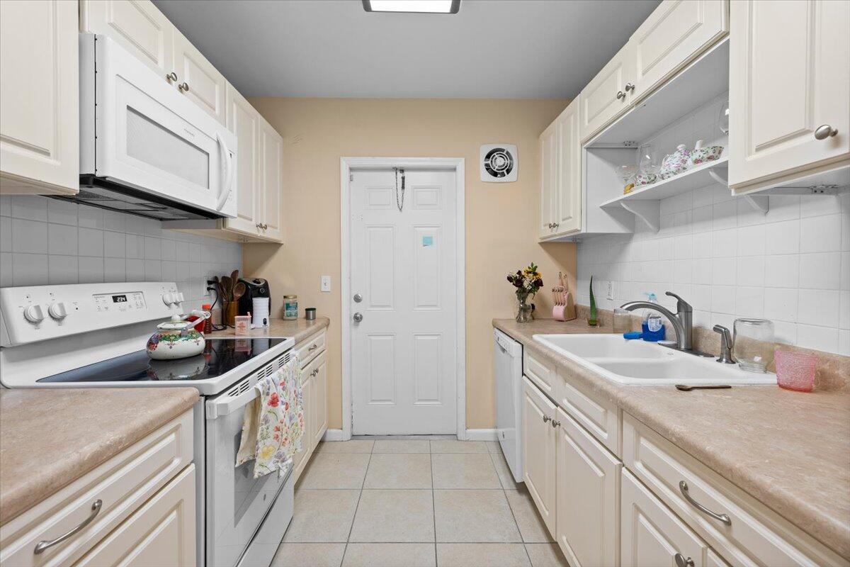 327 S Ocean Breeze 1 Property Photo 6