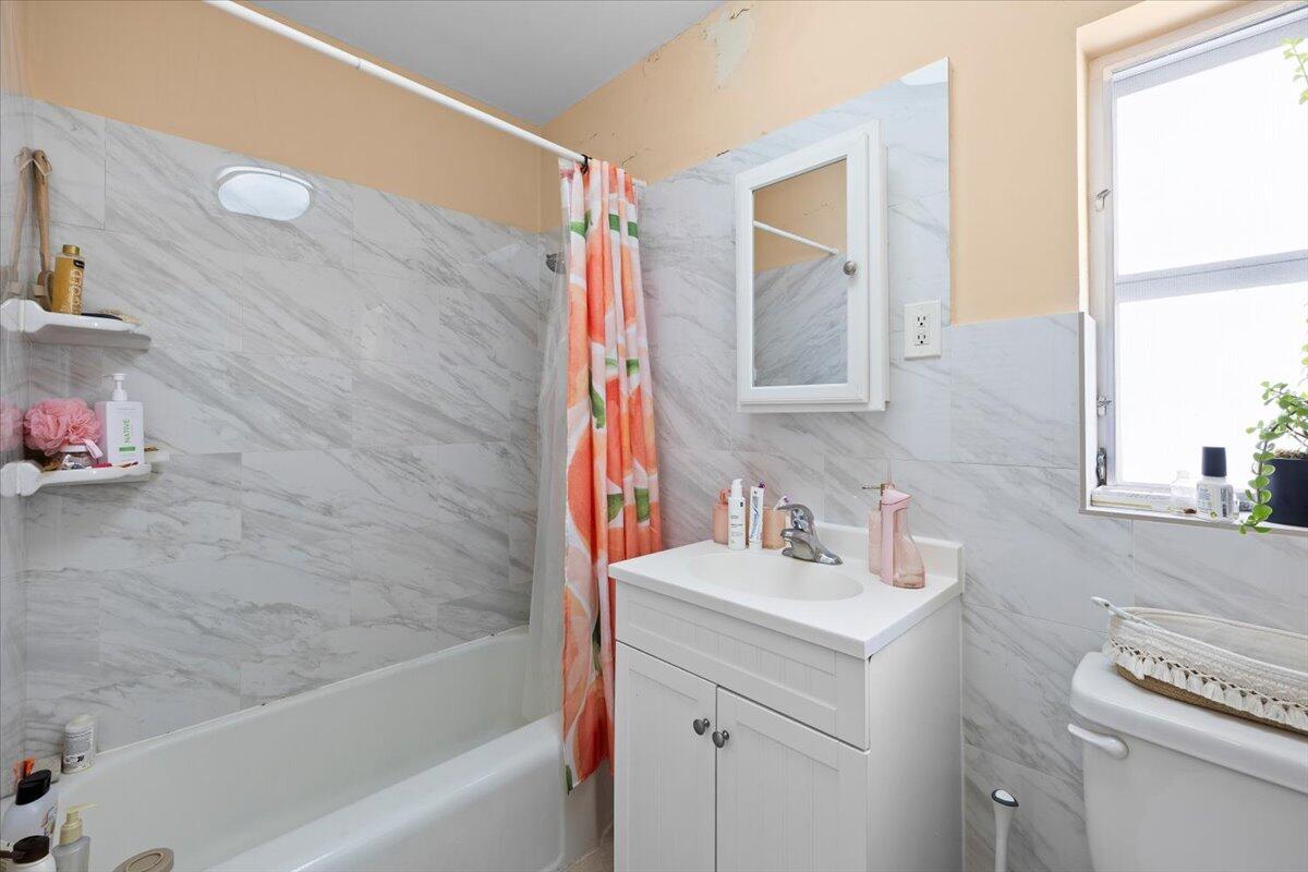 327 S Ocean Breeze 1 Property Photo 9