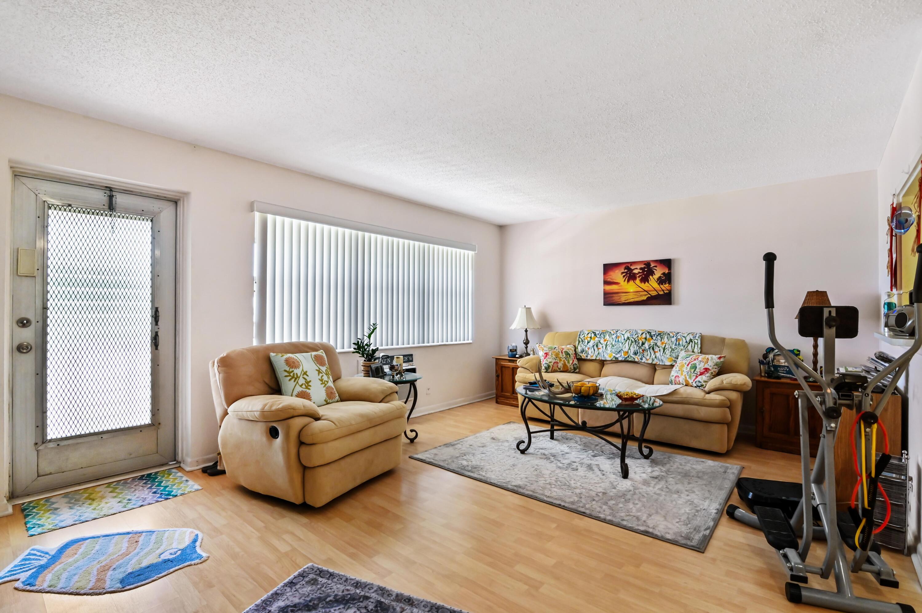 75 Camden Drive C Property Photo 2