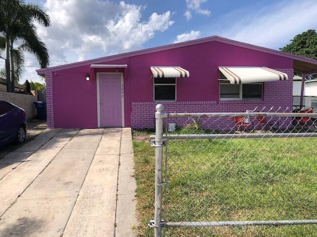 1052 W 26th Street Property Photo 1
