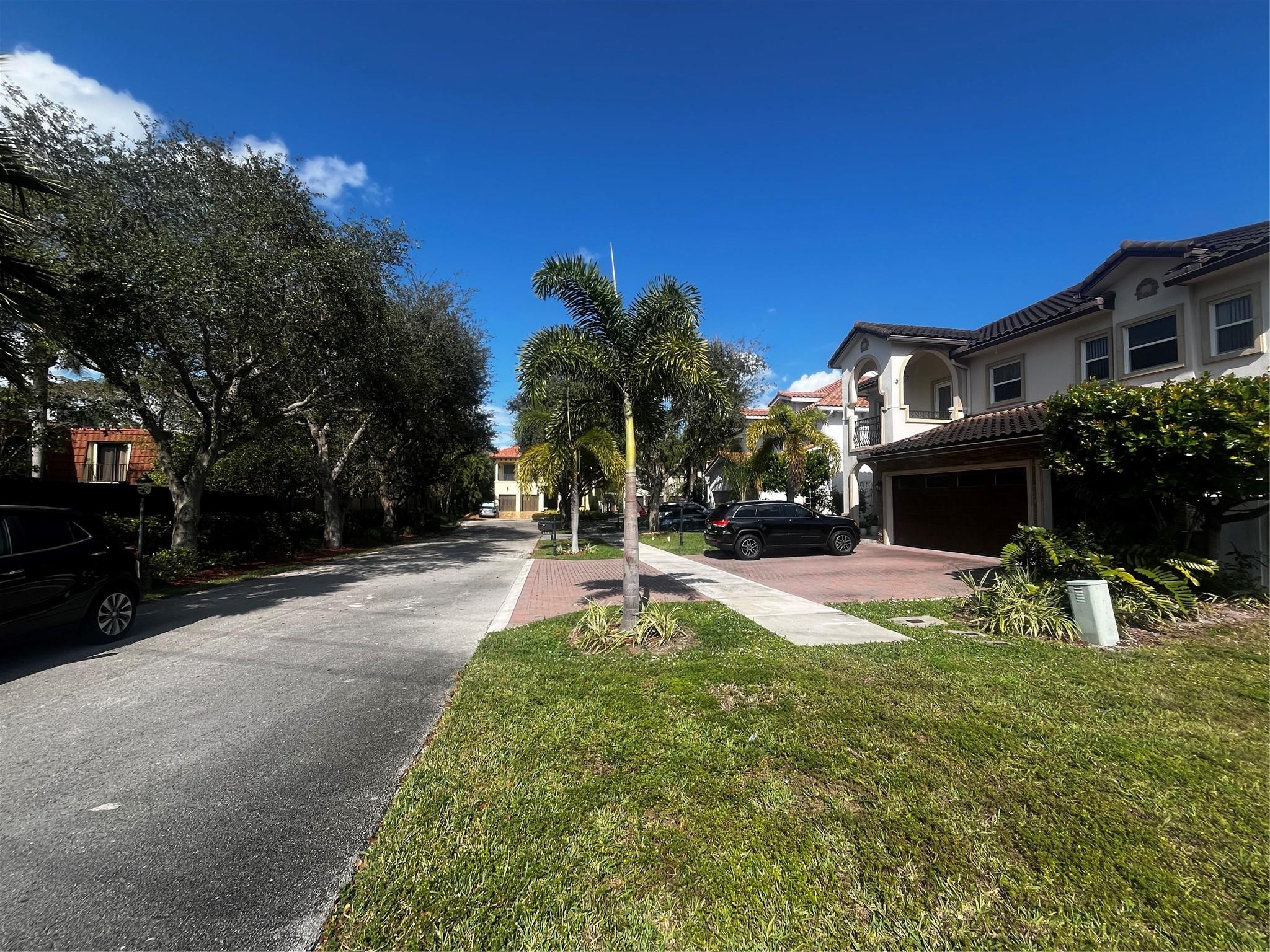 1855 Copley Place Property Photo 6