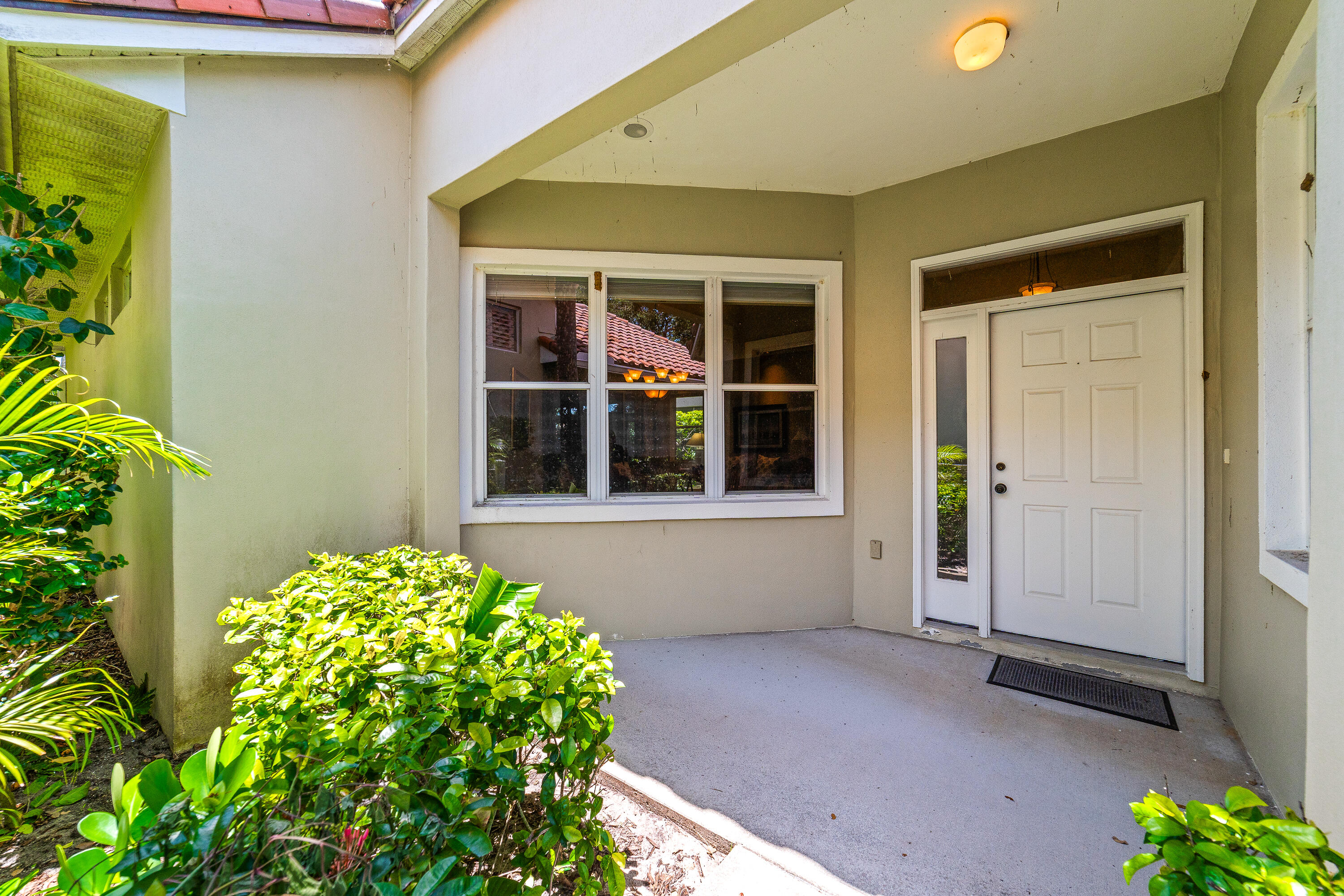 1726 Victoria Circle Property Photo 2