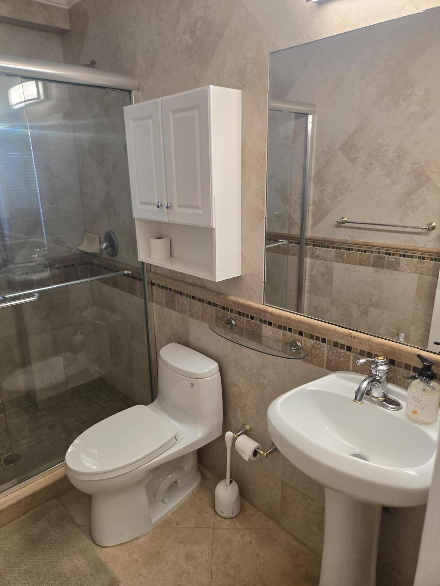 108 Commercial Boulevard Property Photo 1