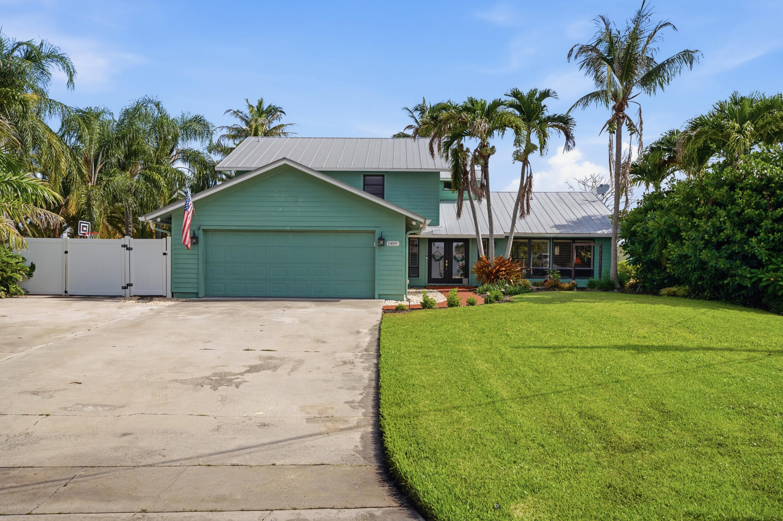1489 Sw Seahawk Way Property Photo 10