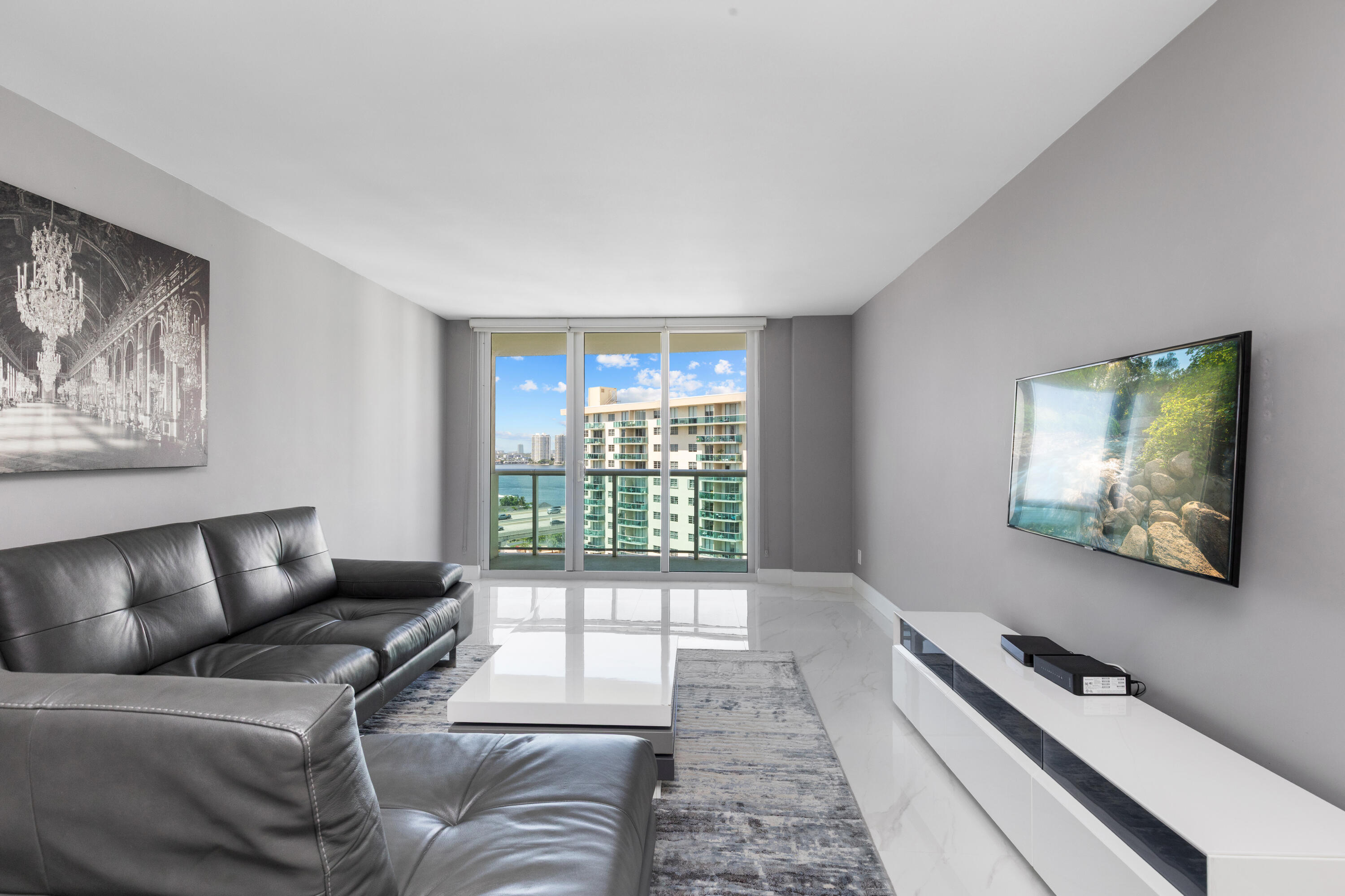 19380 Collins Avenue 1527 Property Photo 19