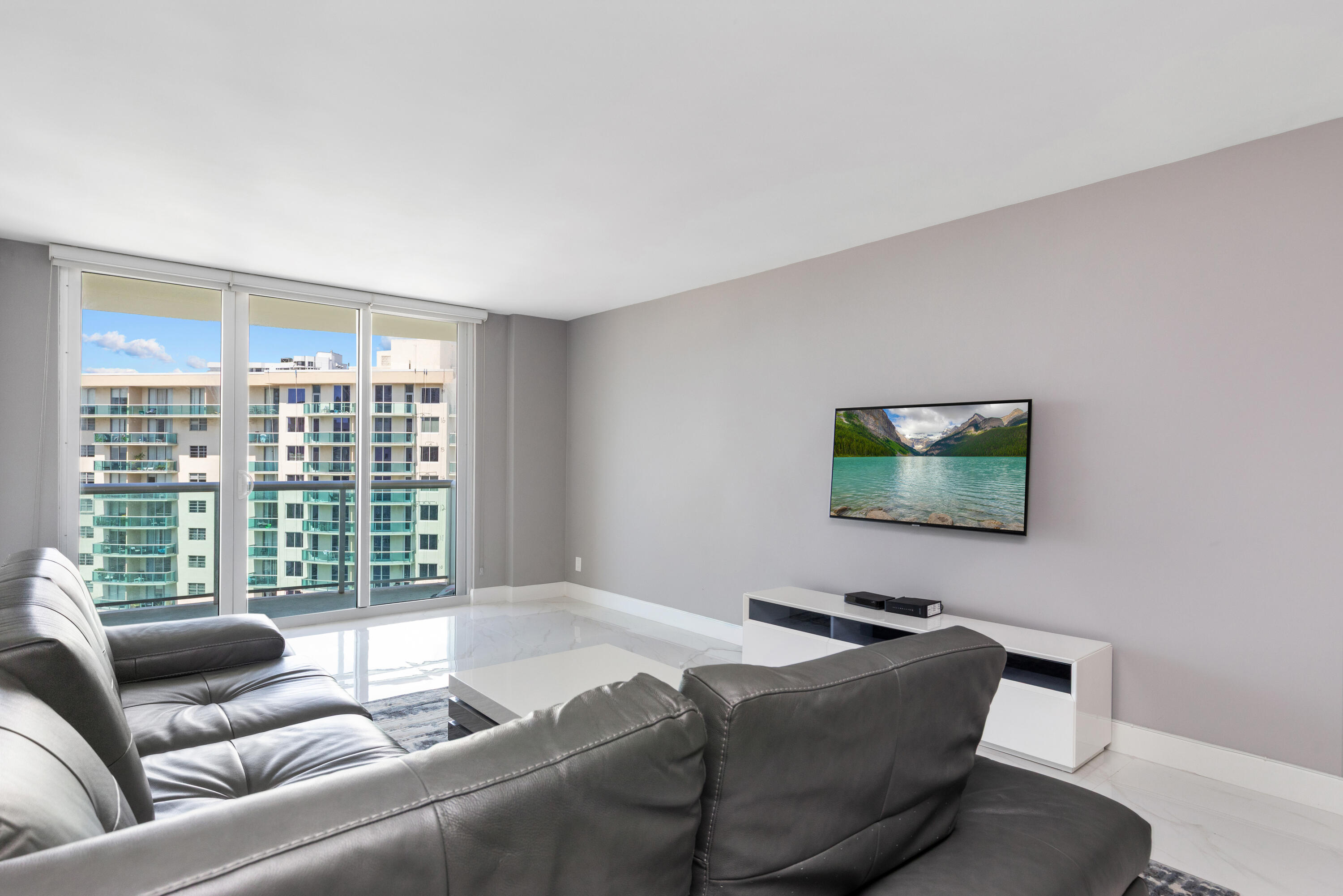 19380 Collins Avenue 1527 Property Photo 20