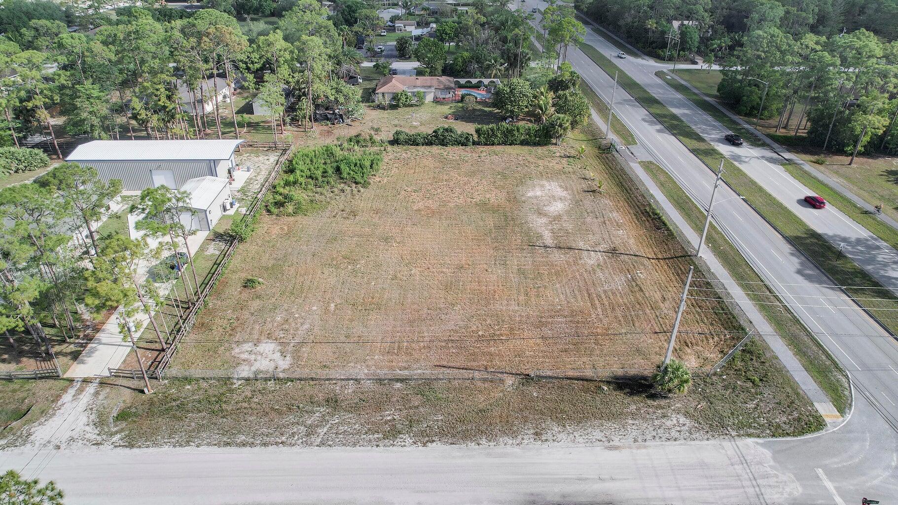 16705 E Lancashire Drive E Property Photo 4