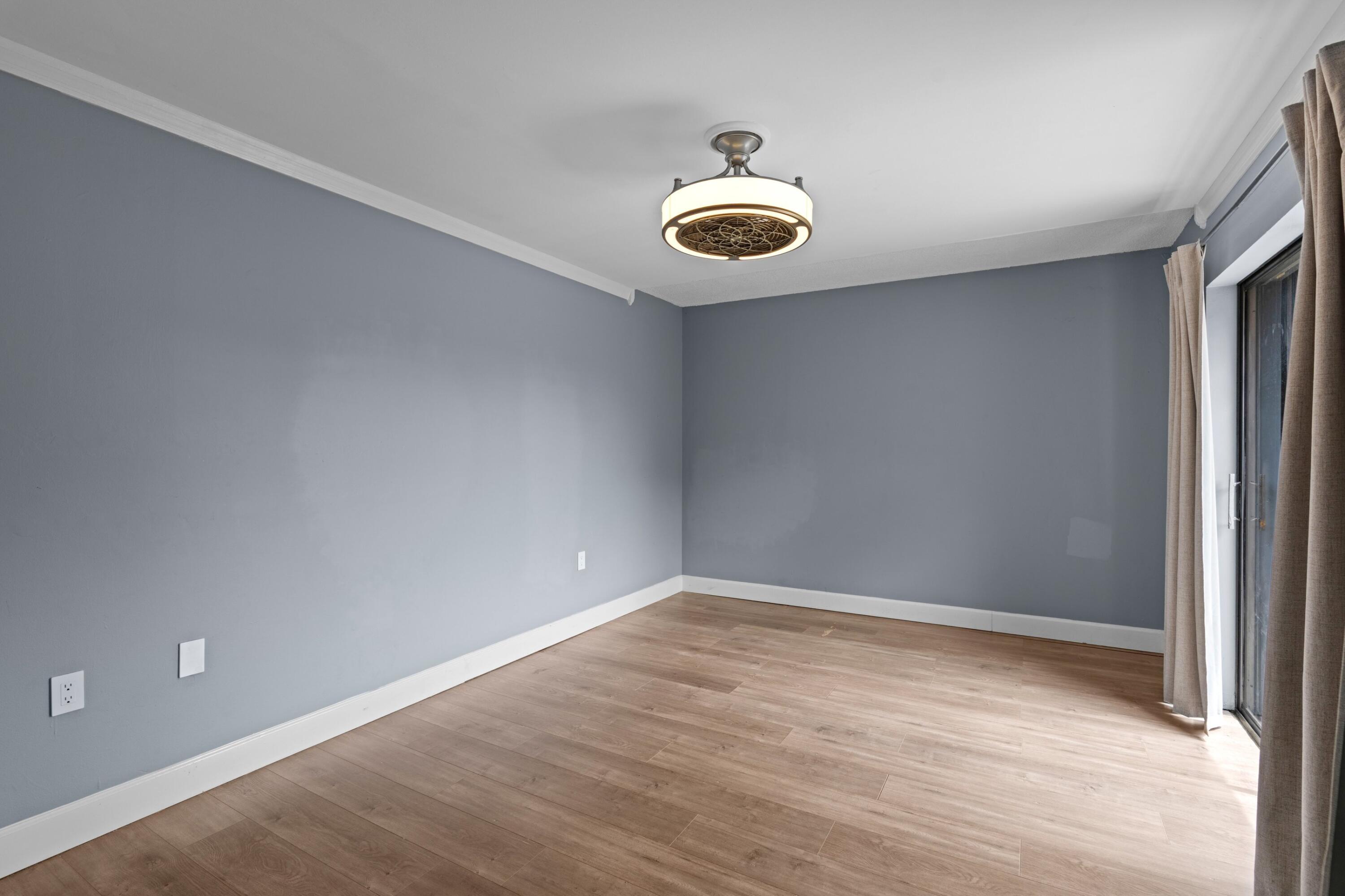 1405 14th Lane Property Photo 14