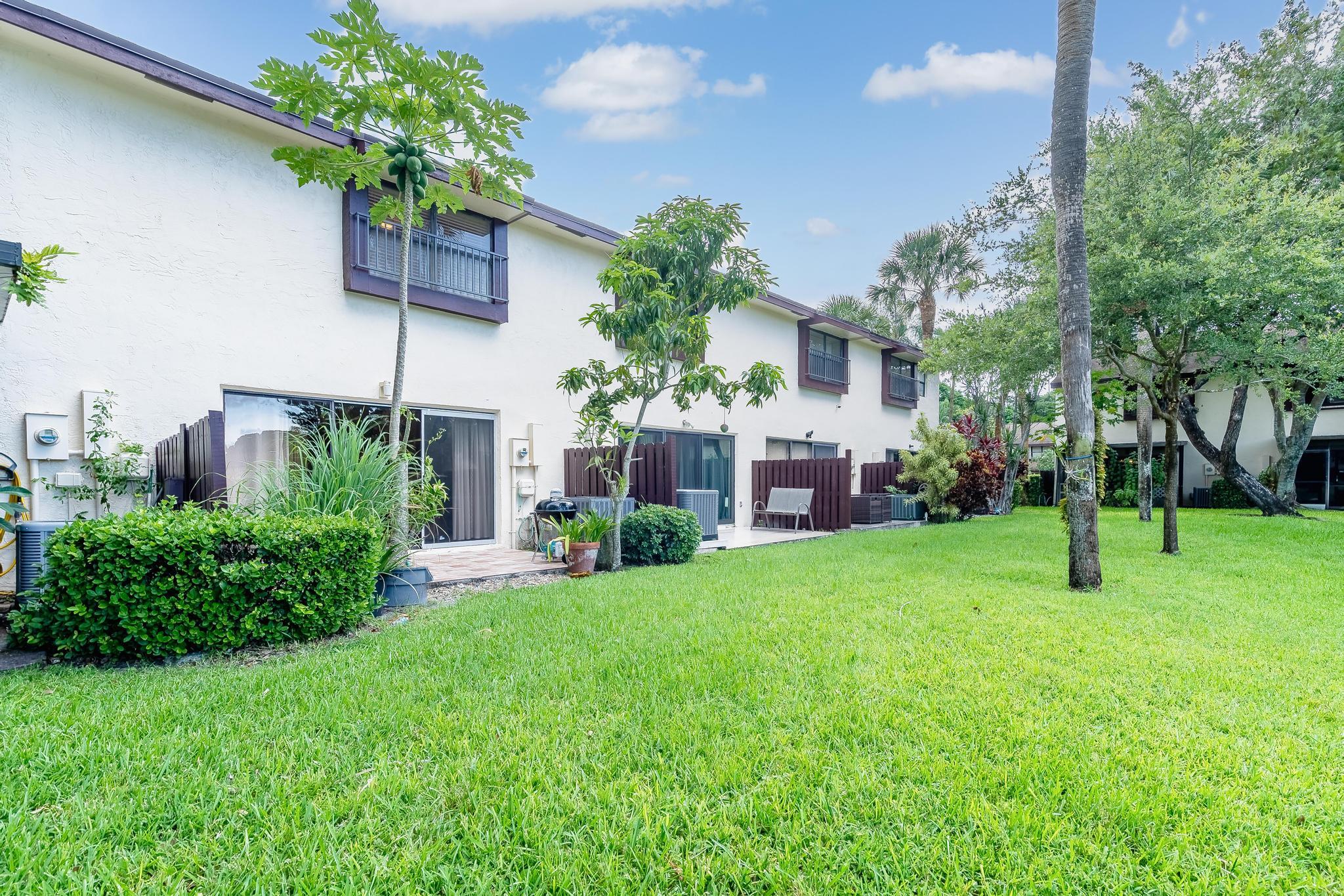 3727 Carambola Circle N 2823 Property Photo 41