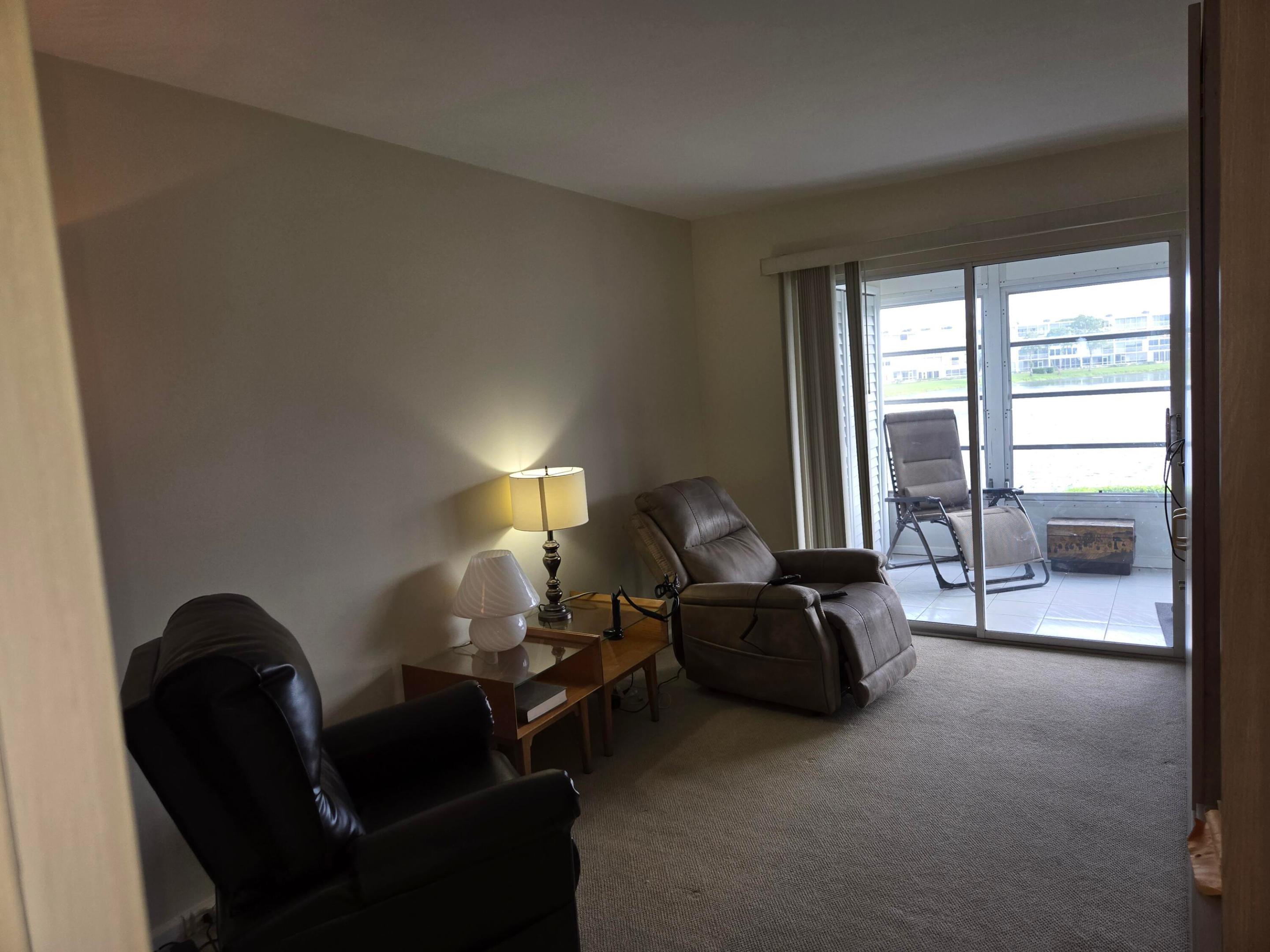 2031 Exeter Property Photo 16