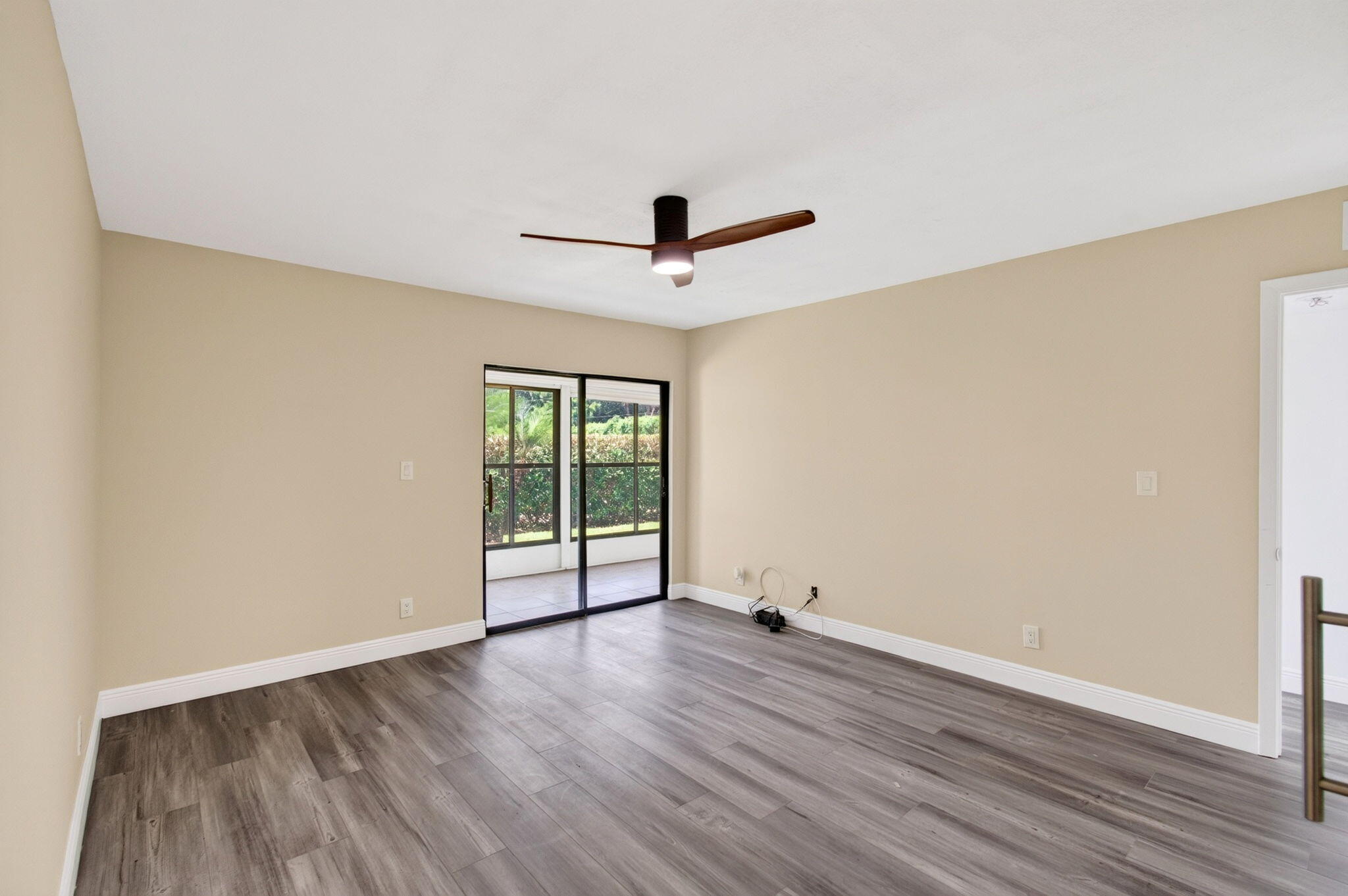 15126 Ashland Street 238 Property Photo 19