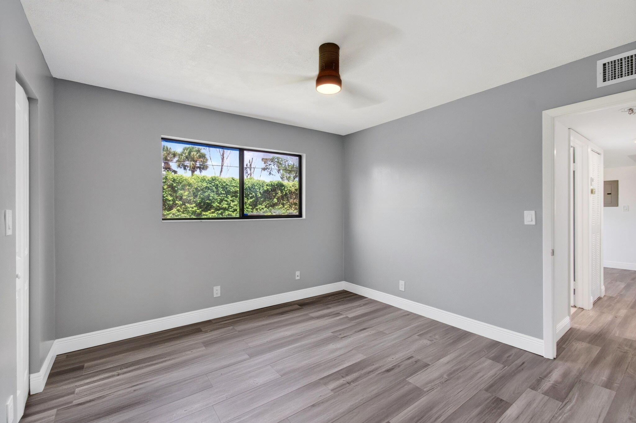 15126 Ashland Street 238 Property Photo 28