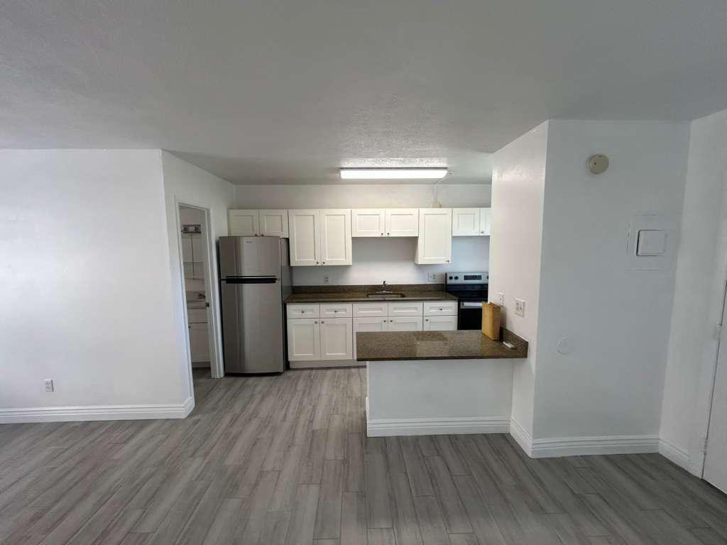 1081 SE Monterey Road 3-12