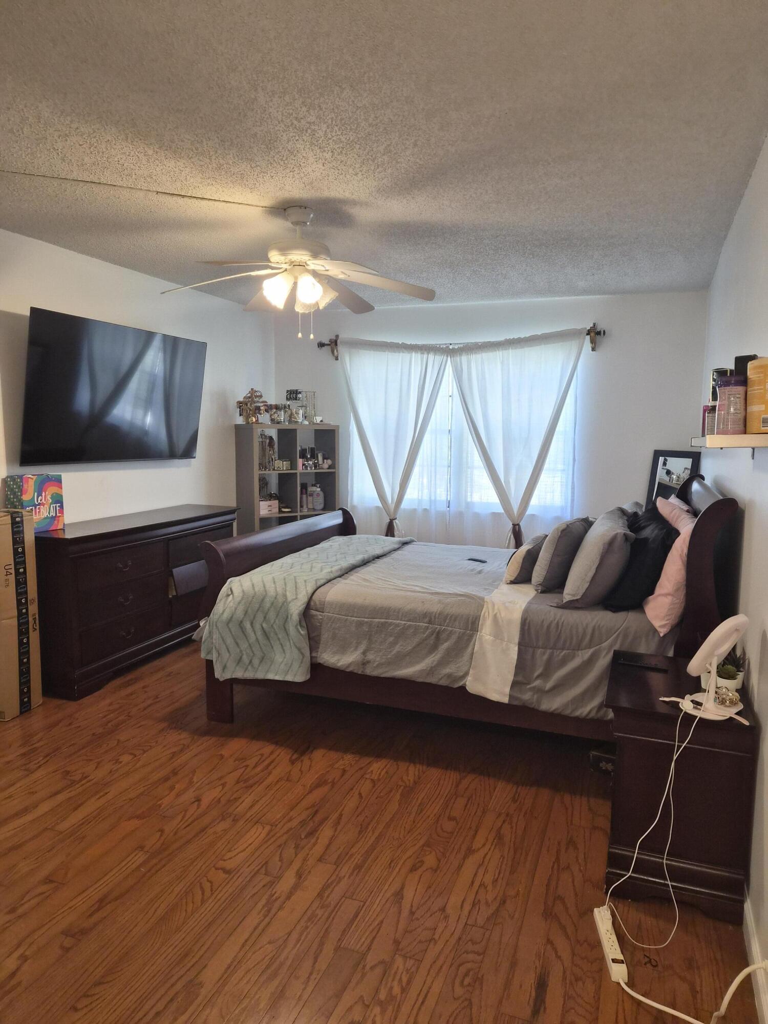 B26050717 Property Photo 14