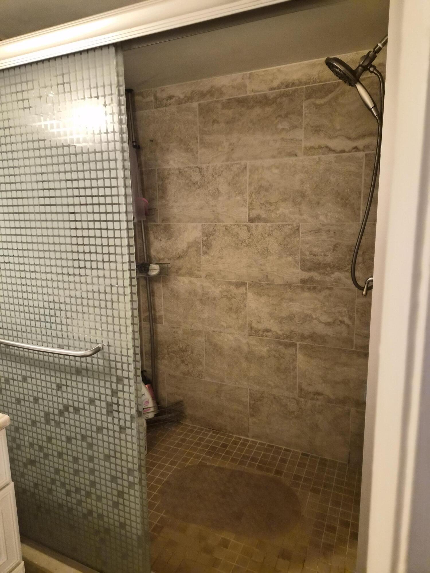 B26050717 Property Photo 16