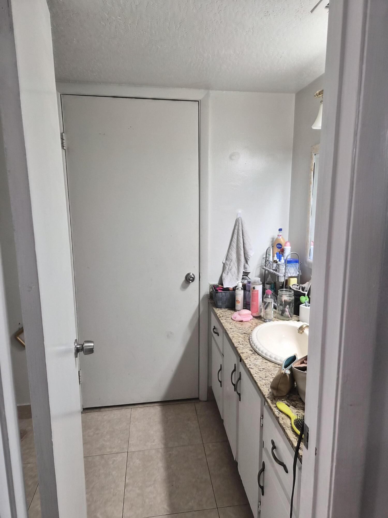 B26050717 Property Photo 19
