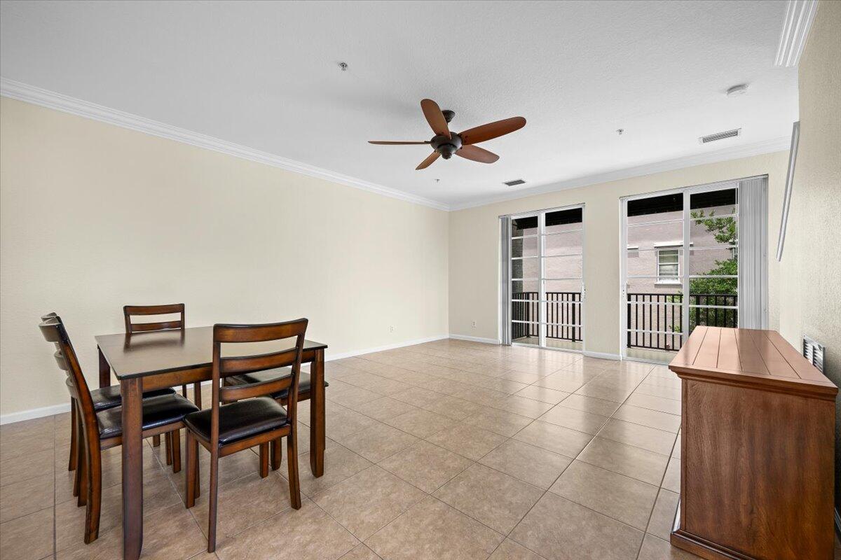 127 Greenwich Circle Property Photo 7