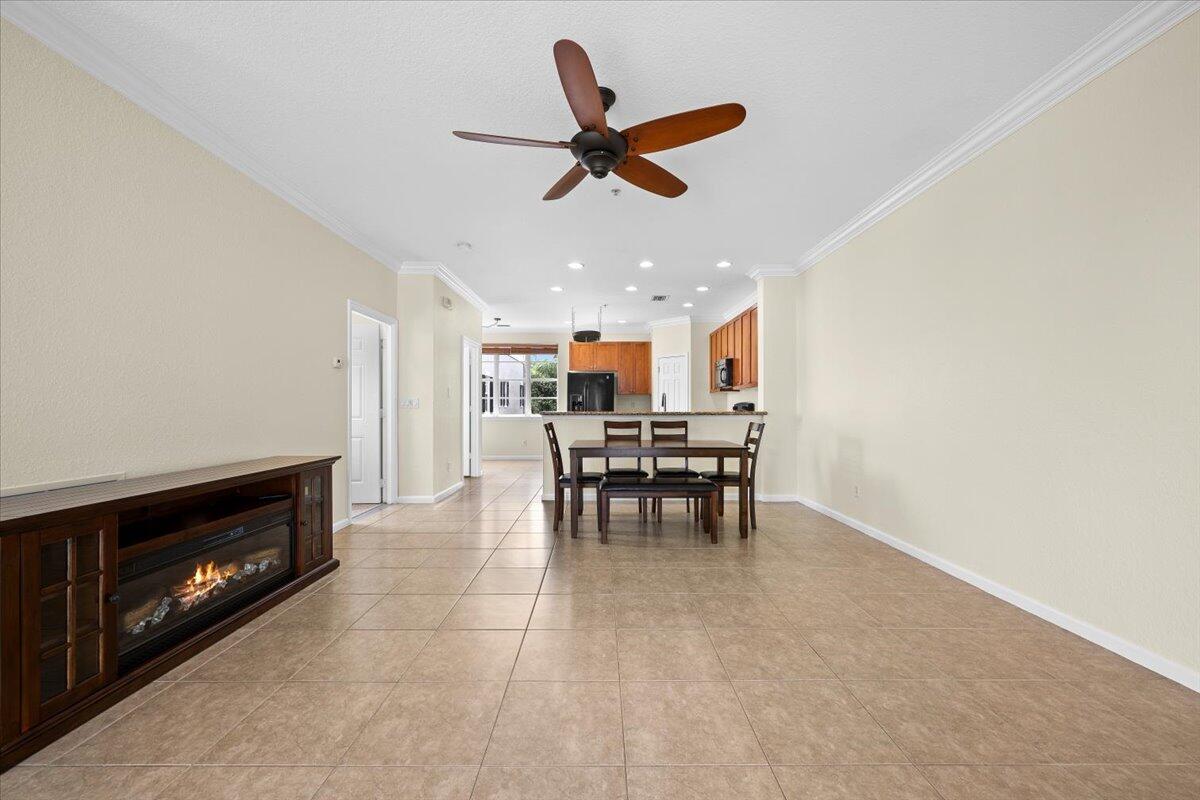 127 Greenwich Circle Property Photo 10