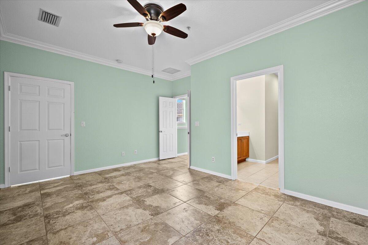 127 Greenwich Circle Property Photo 16