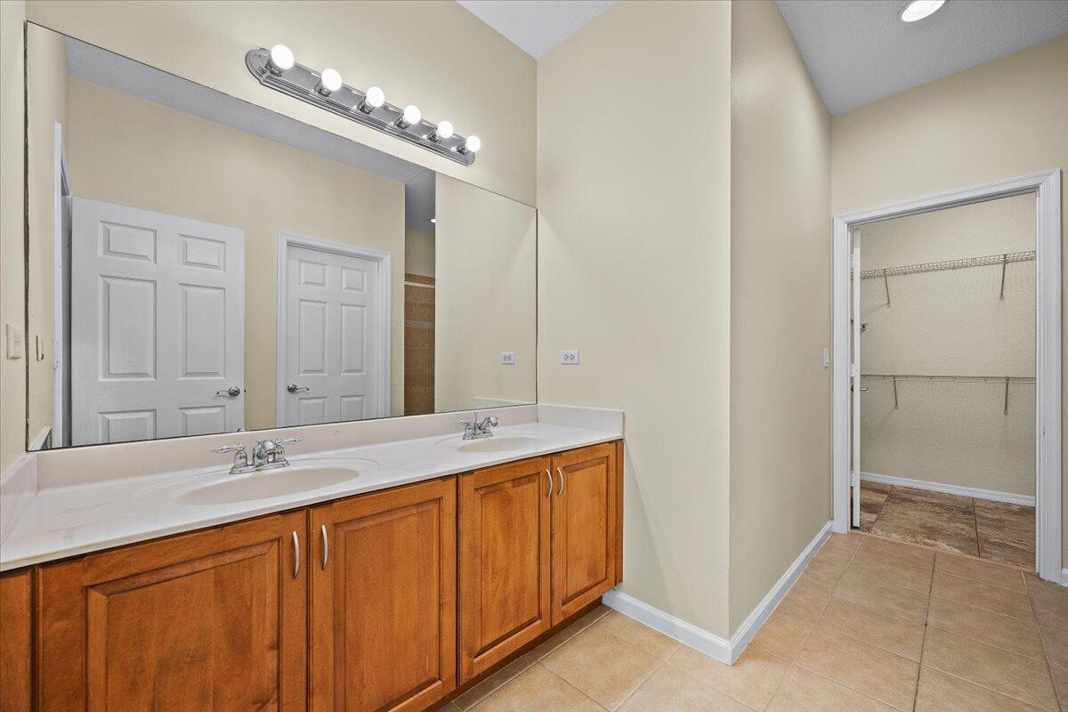 127 Greenwich Circle Property Photo 18