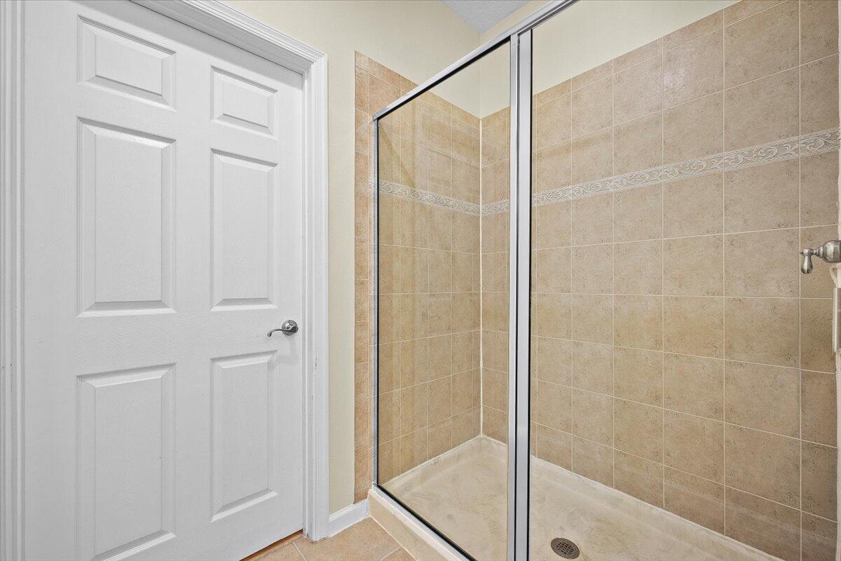 127 Greenwich Circle Property Photo 19