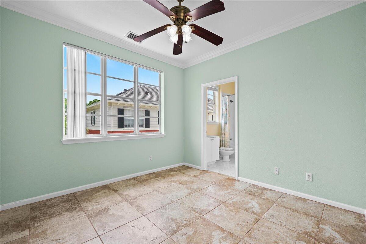 127 Greenwich Circle Property Photo 20