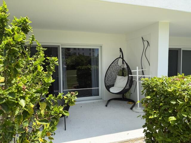 33 S Ocean Avenue 108 Property Photo 9