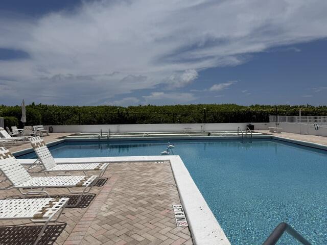 33 S Ocean Avenue 108 Property Photo 13