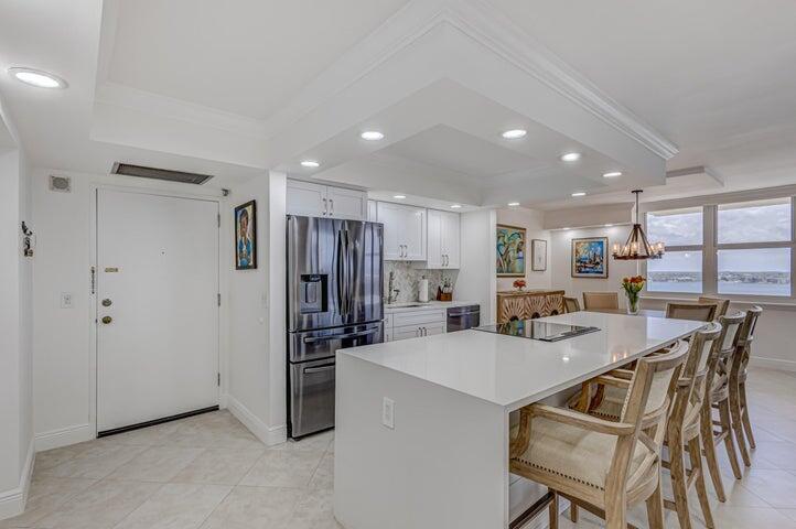 5440 N Ocean Drive 1502 Property Photo 2