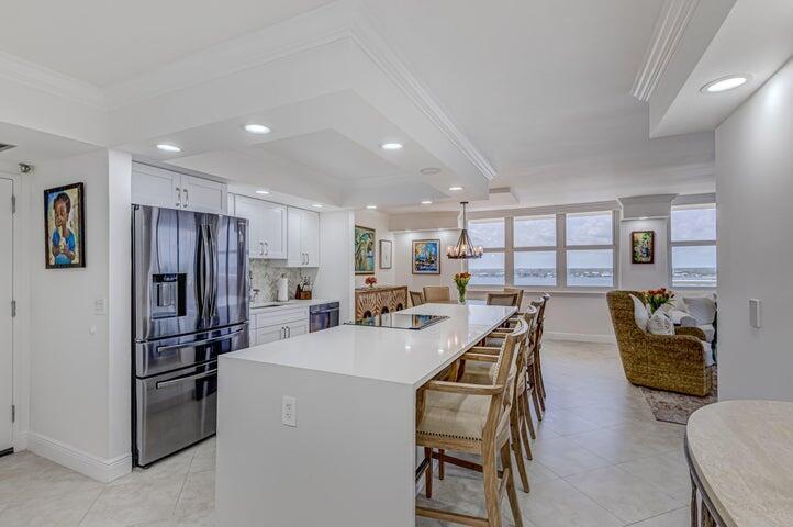 5440 N Ocean Drive 1502 Property Photo 9