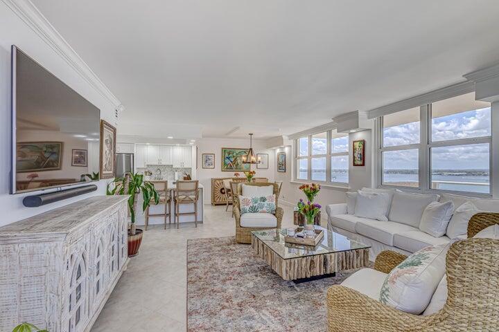5440 N Ocean Drive 1502 Property Photo 13