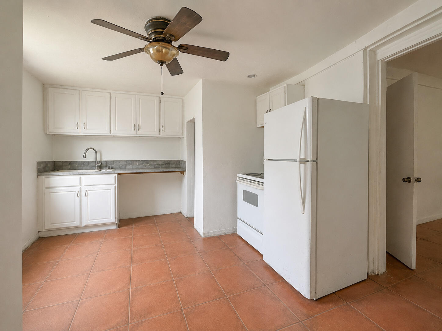 6142 Sw 40th Court Property Photo 2