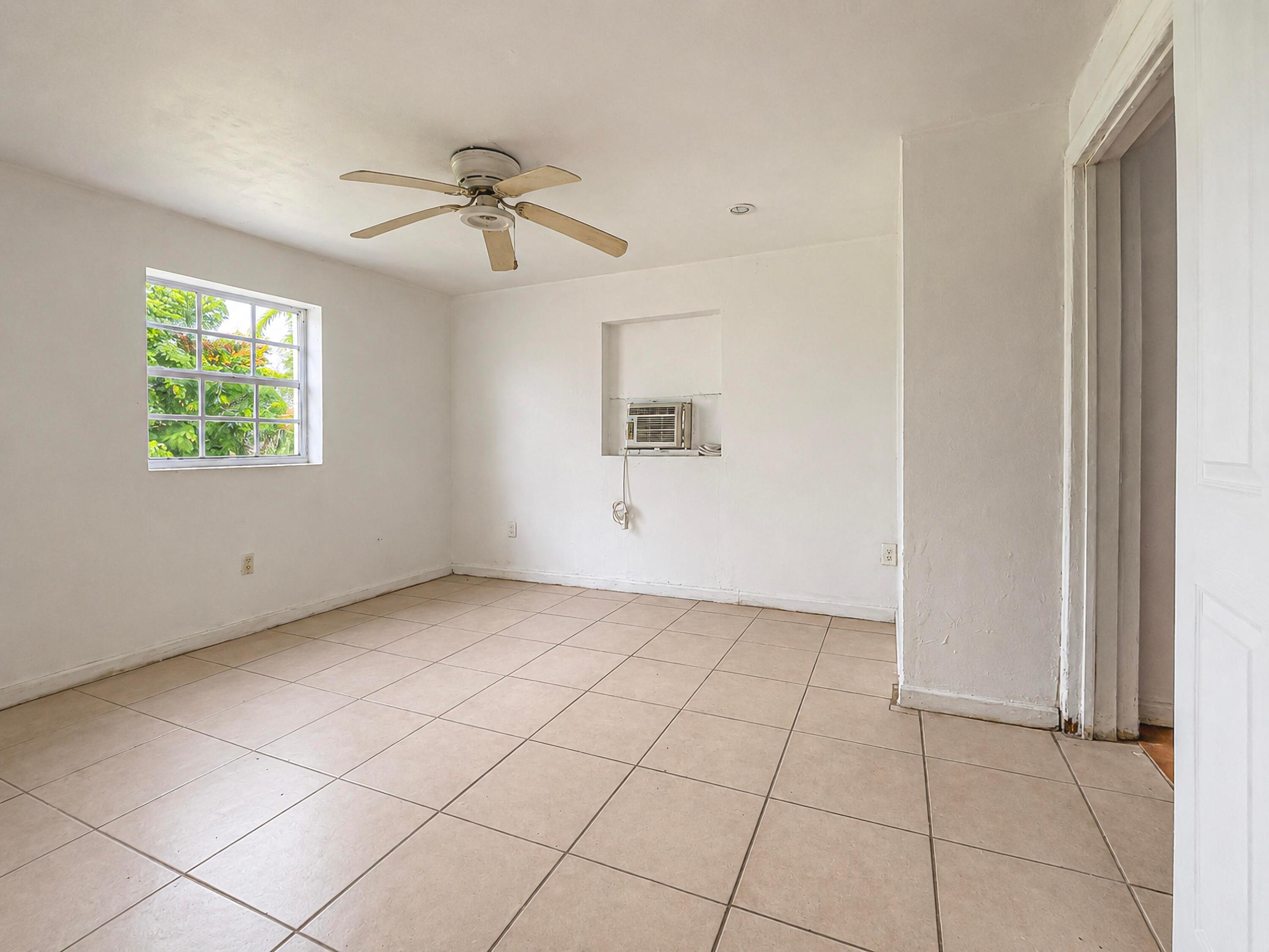 6142 Sw 40th Court Property Photo 6