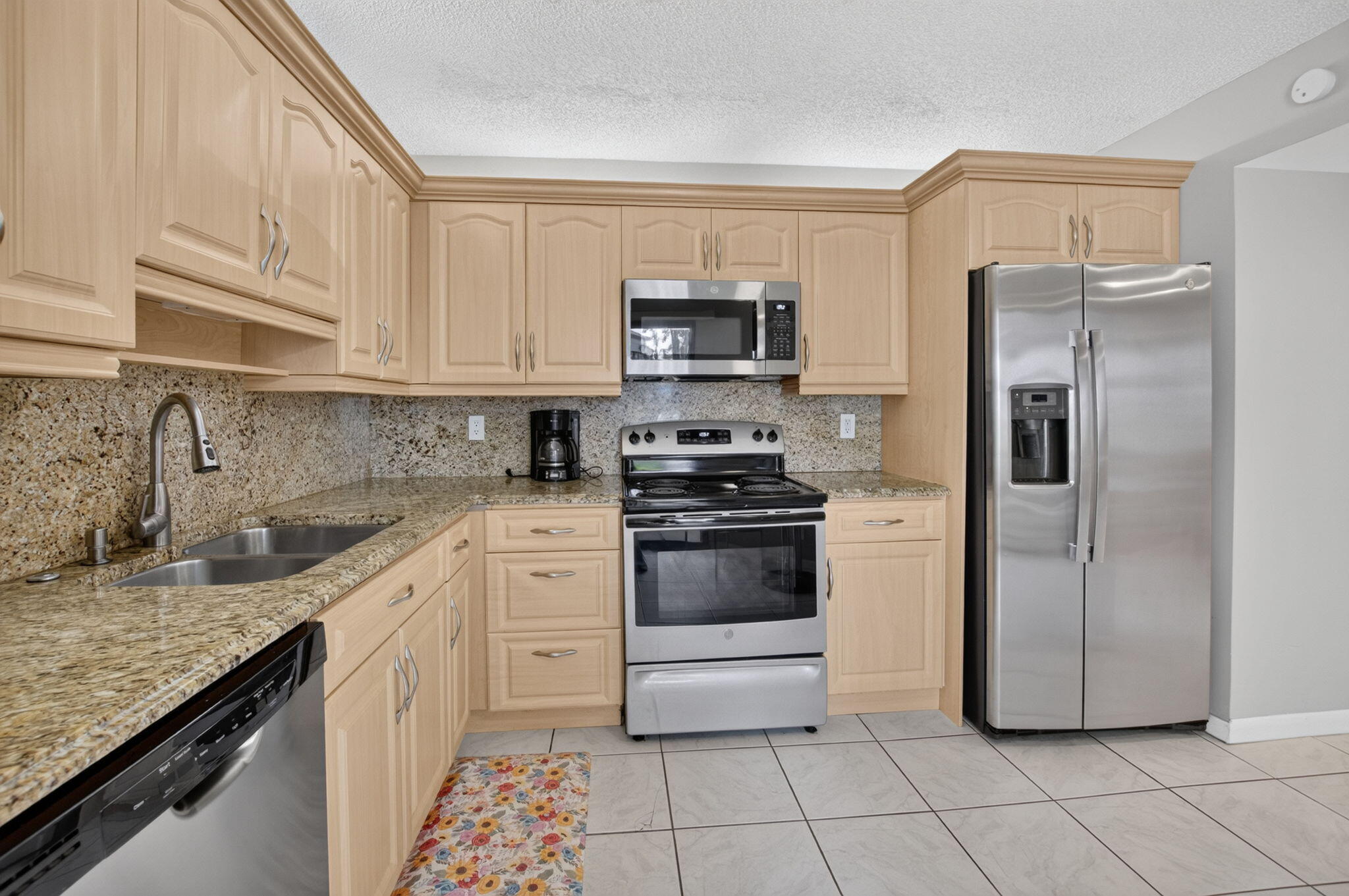 7473 Glendevon Lane 402 Property Photo 15