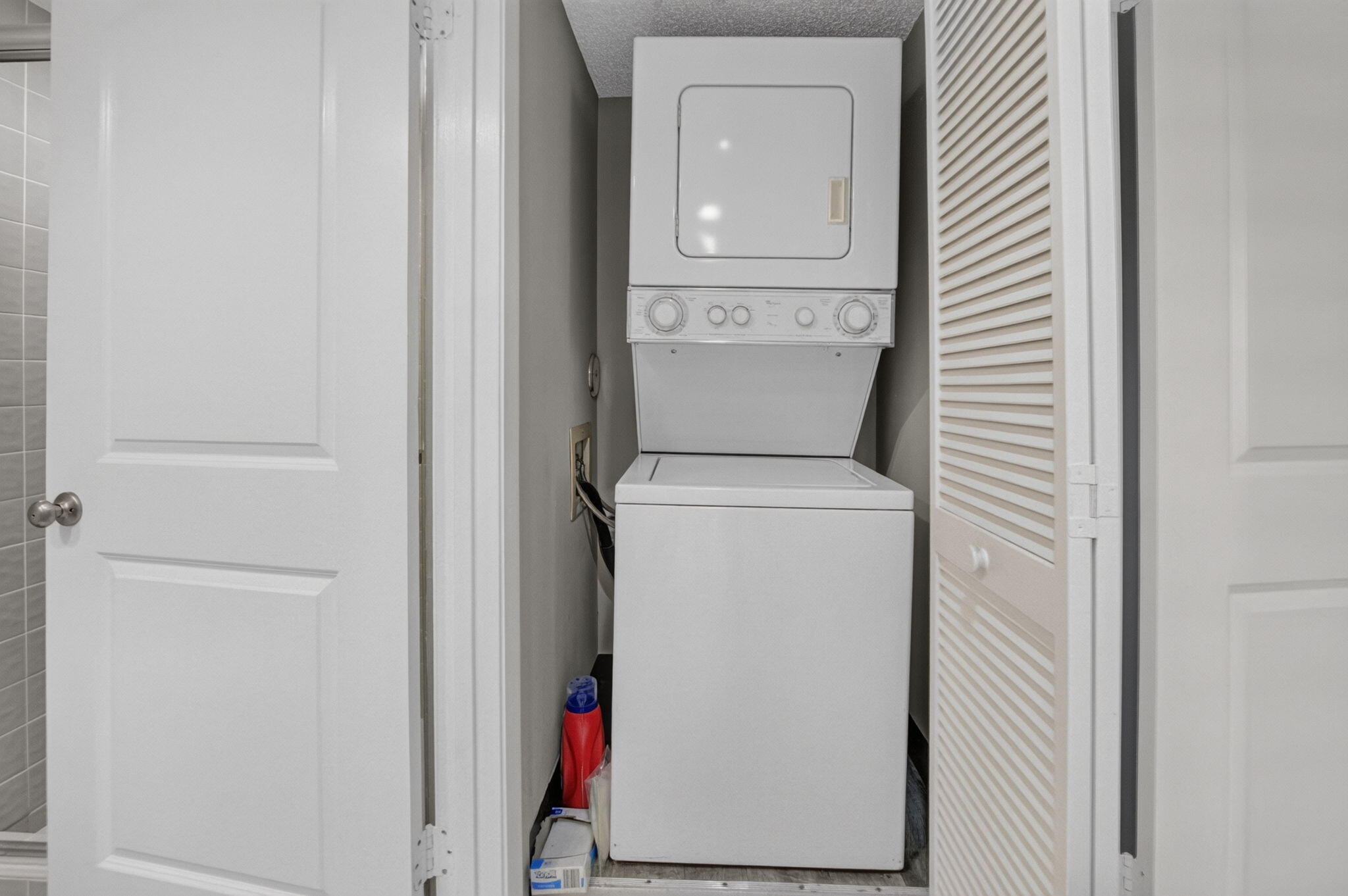 7473 Glendevon Lane 402 Property Photo 33
