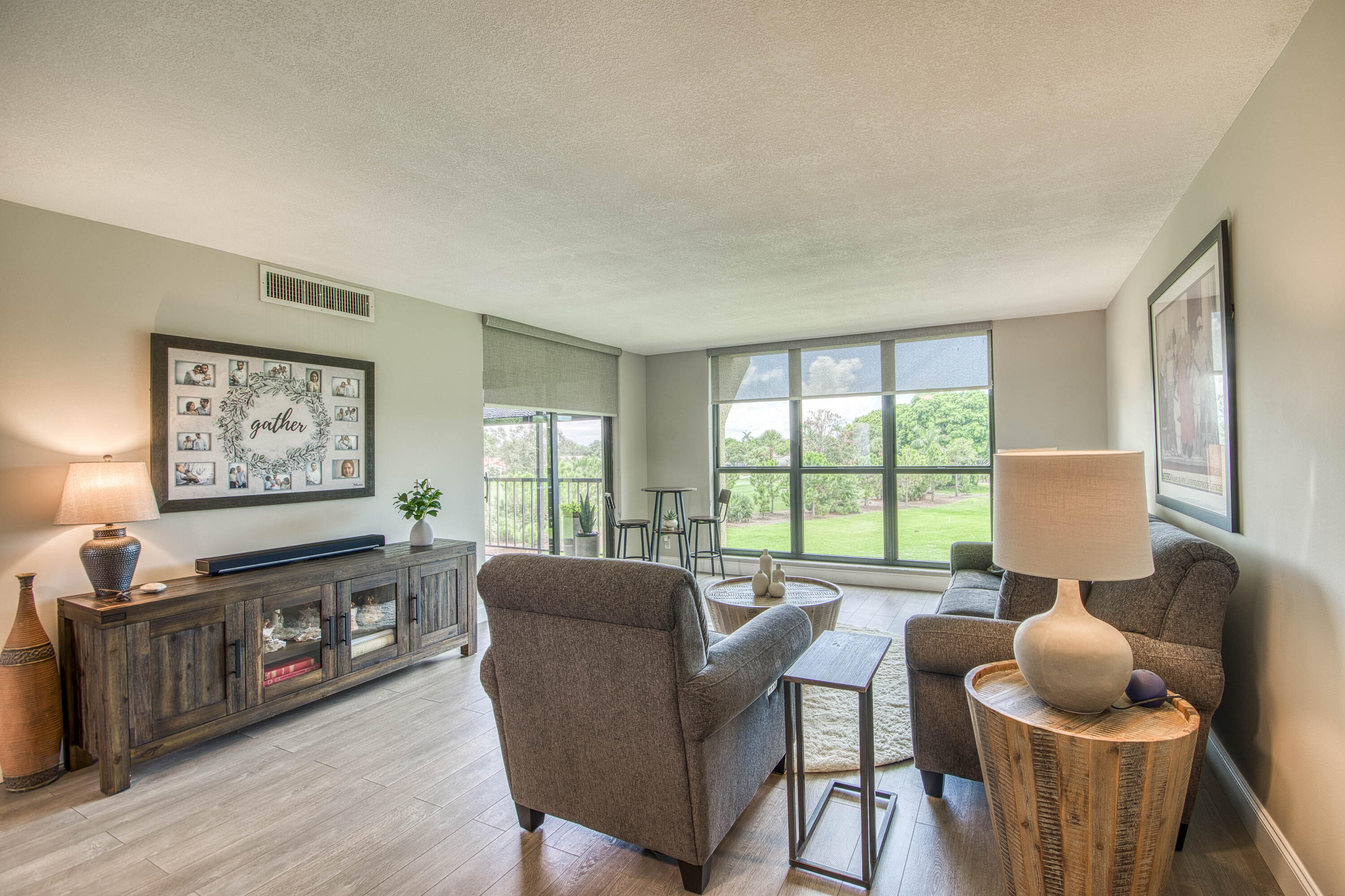 5350 Woodland Lakes Drive 311 Property Photo 6