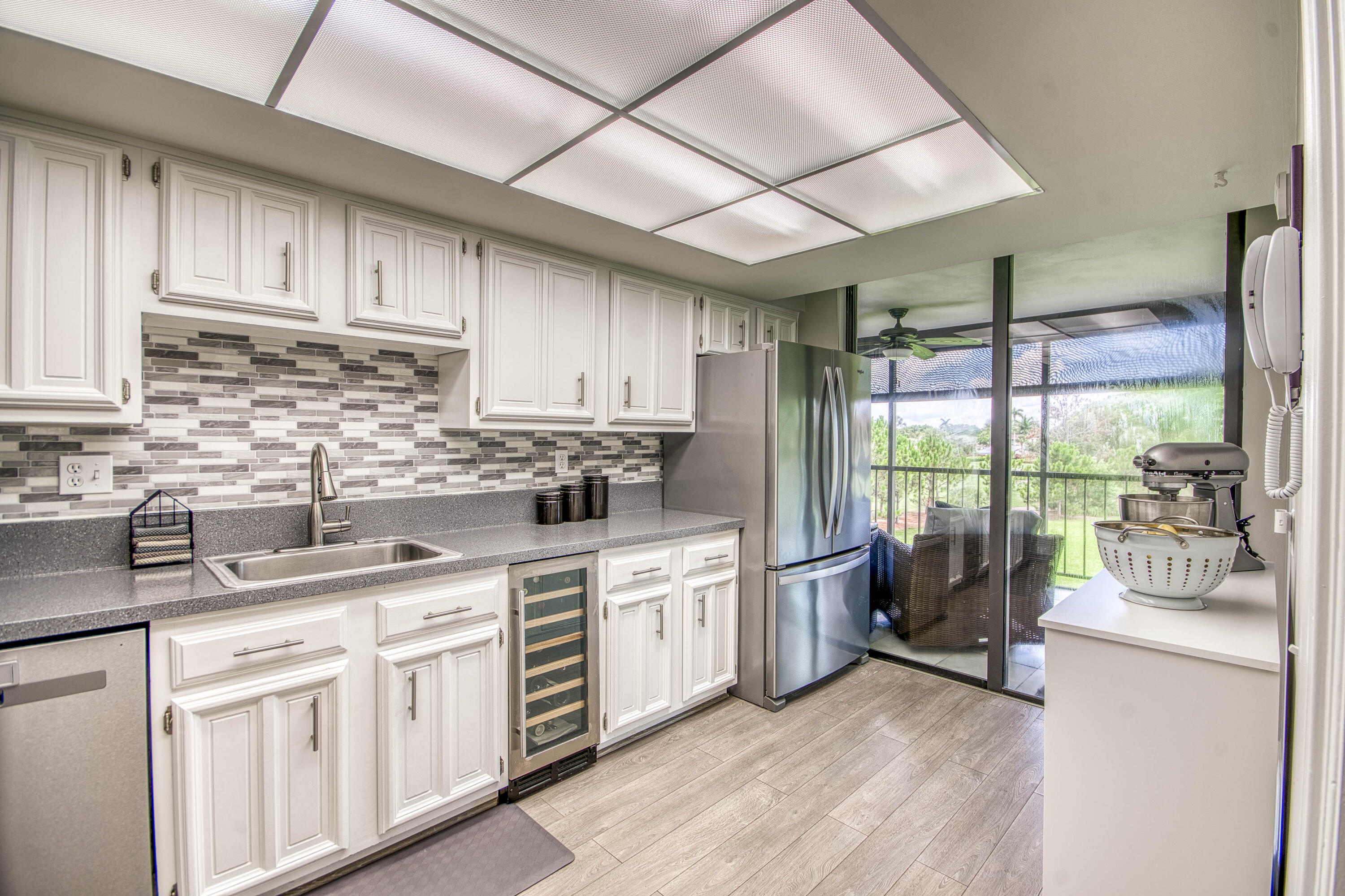 5350 Woodland Lakes Drive 311 Property Photo 14