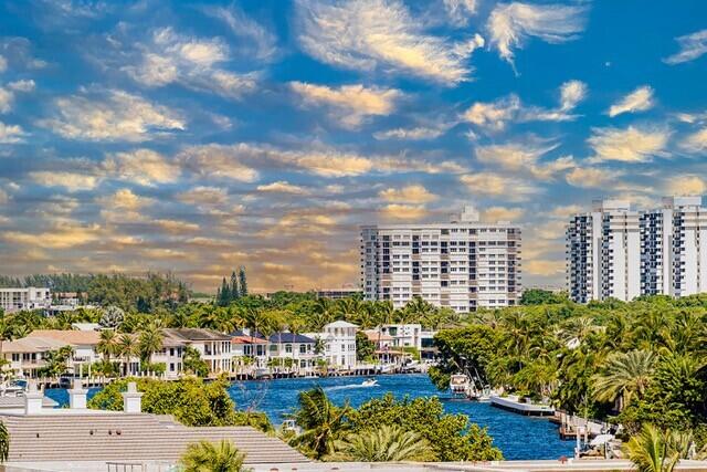 495 E Royal Palm Road 601